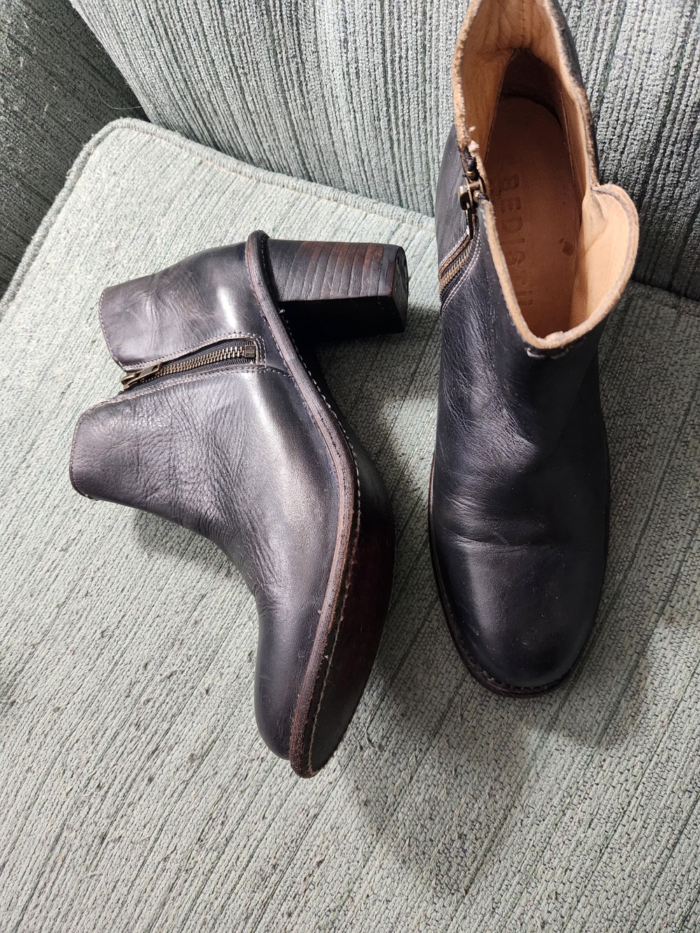 🍉BED|STU Yell Ankle Booties with Stacked Heel - Picture 3 of 9